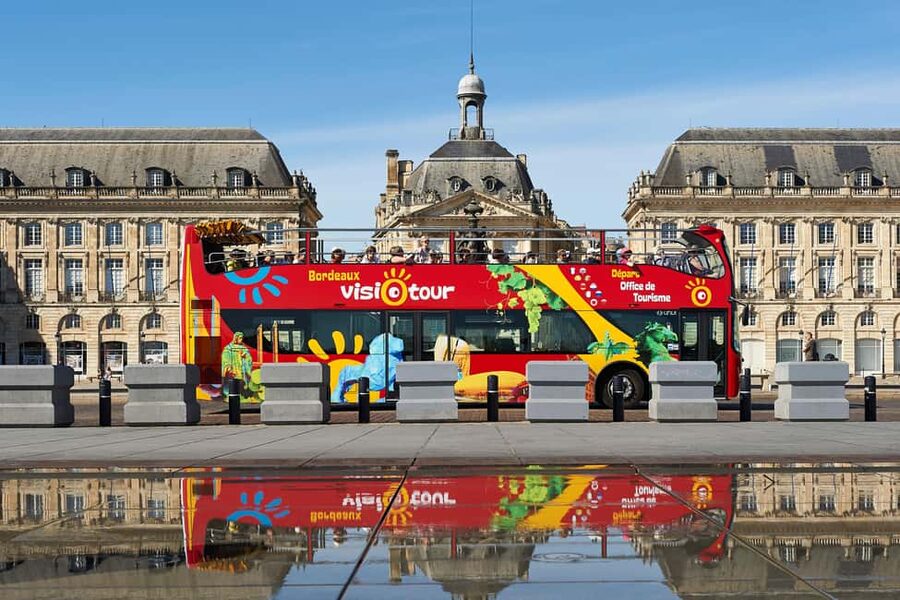 Bordeaux : 1 or 2 day Hop-on Hop-off visit - Cité du Vin: the most useful outer stop