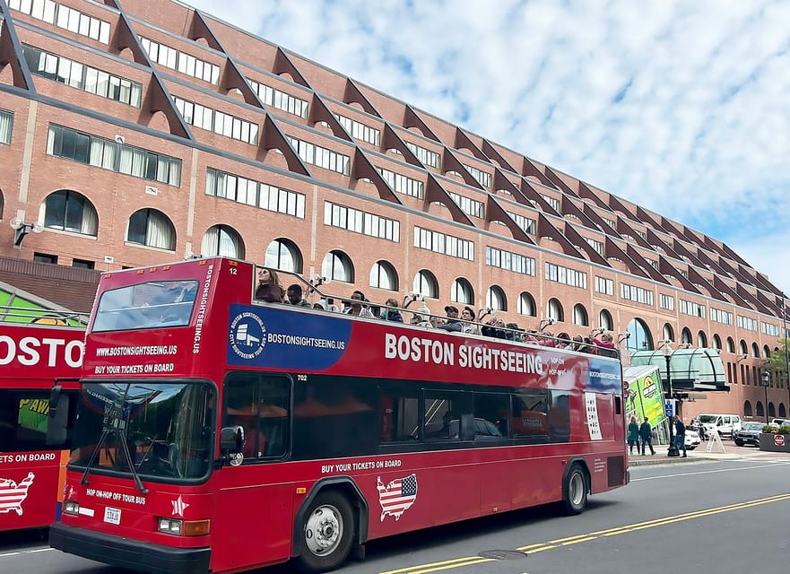 Boston: Hop-On Hop-Off All Day Boston Sightseeing Tour - Stop 1: New England Aquarium, Faneuil Hall, and the waterfront