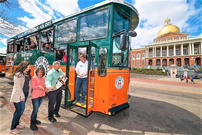 Boston Hop-On Hop-Off Trolley Tour with 13 Stops - Stop 2: The North End at 561 Commercial Street