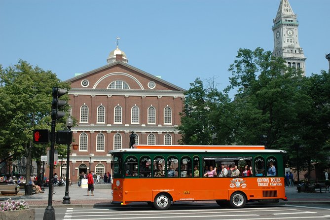 Boston Shore Excursion: Boston Hop-On Hop-Off Trolley Tour - North Station, the Old State House, and Beacon Hill