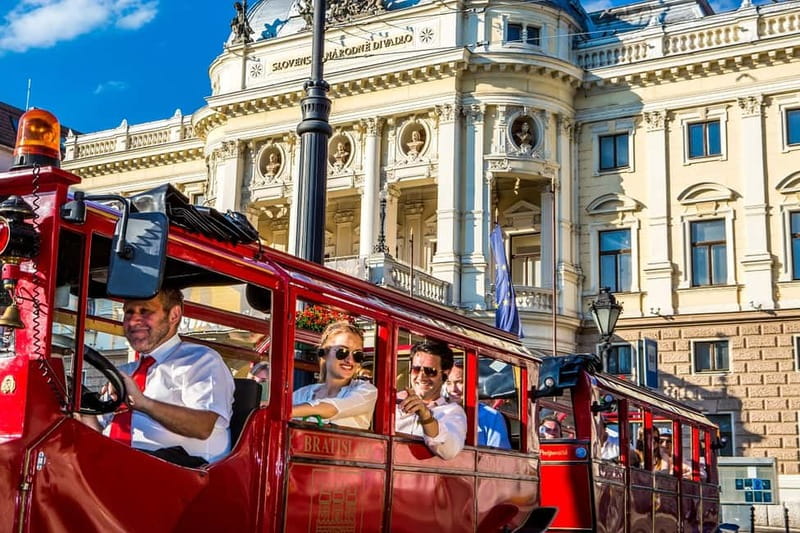 Bratislava: Sightseeing Bus Tour - Key points at a glance