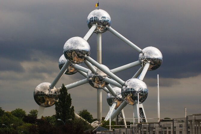 Brussels Highlights Walking and Bus Tour w/ Waffle - Royal Brussels, from the park to the palace