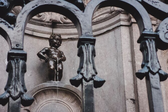 Brussels Highlights Walking and Bus Tour w/ Waffle - The Palace of Justice and Sablon views