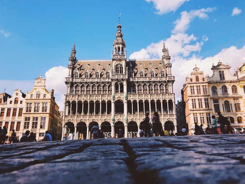 Brussels Highlights: Walking & Bus Tour with Waffle Tasting - Why this Brussels tour works for a first look