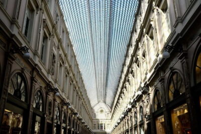 Brussels Highlights: Walking & Bus Tour with Waffle Tasting