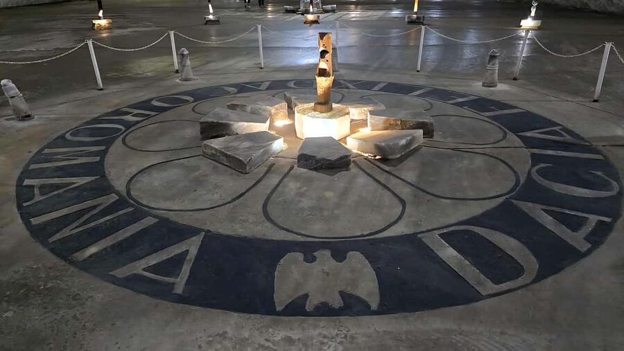 Bucharest Bus Tour: Salt mine & Dracula Tomb Half Day Trip - Group size, timing, and the half-day label