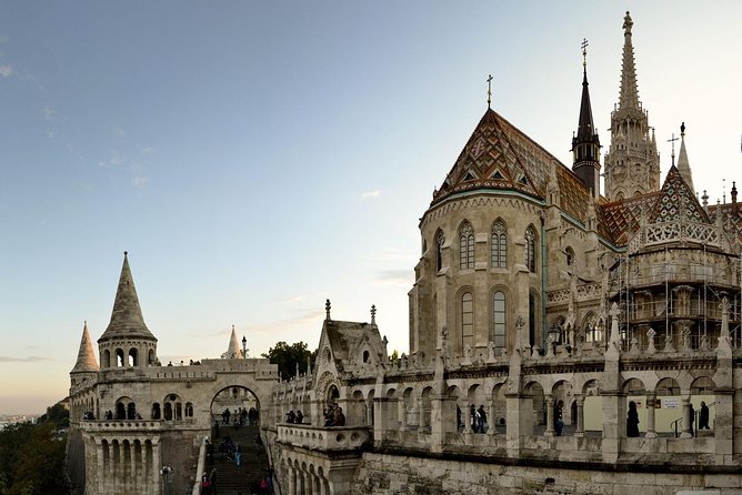 Budapest: 3-Hour Live-guided Bus Tour and 1-hour River Cruise - Timing, meeting points, and what you need to bring