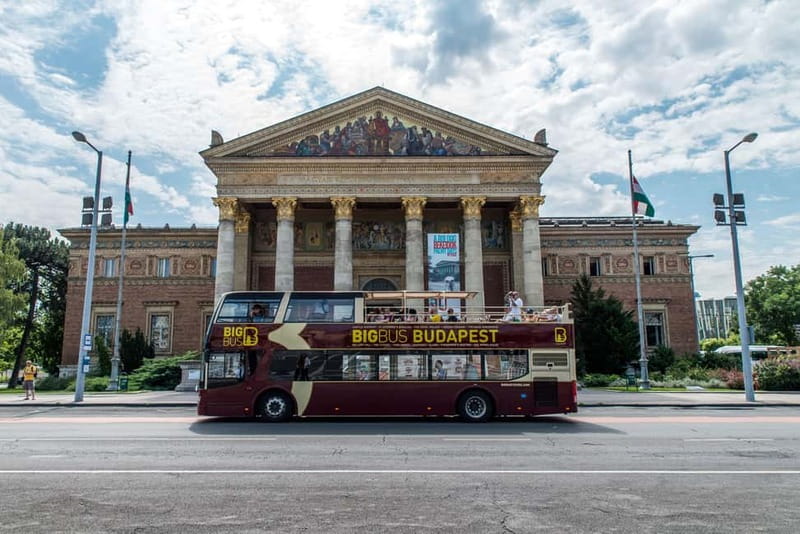 Budapest: Big Bus Hop-On Hop-Off Tour by Open-top Bus - Comfort, accessibility, and common snags