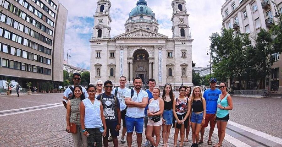 Budapest: Private 3-hour Guided City Tour by Bus - Gellért Hill and the Citadel view