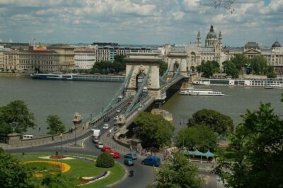 Private 3-hour Guided City Tour by Bus