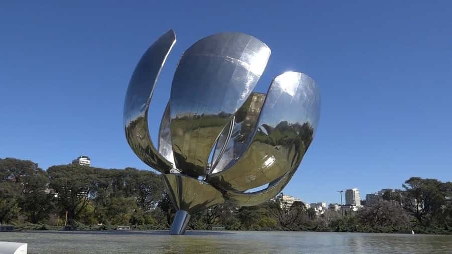 Buenos Aires: Panoramic Bus Tour - Monserrat and Plaza de Mayo: the city’s political center