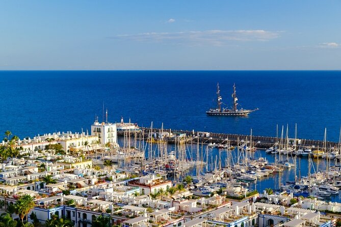 Bus to the local market of Puerto de Mogan - What the strongest praise tells you