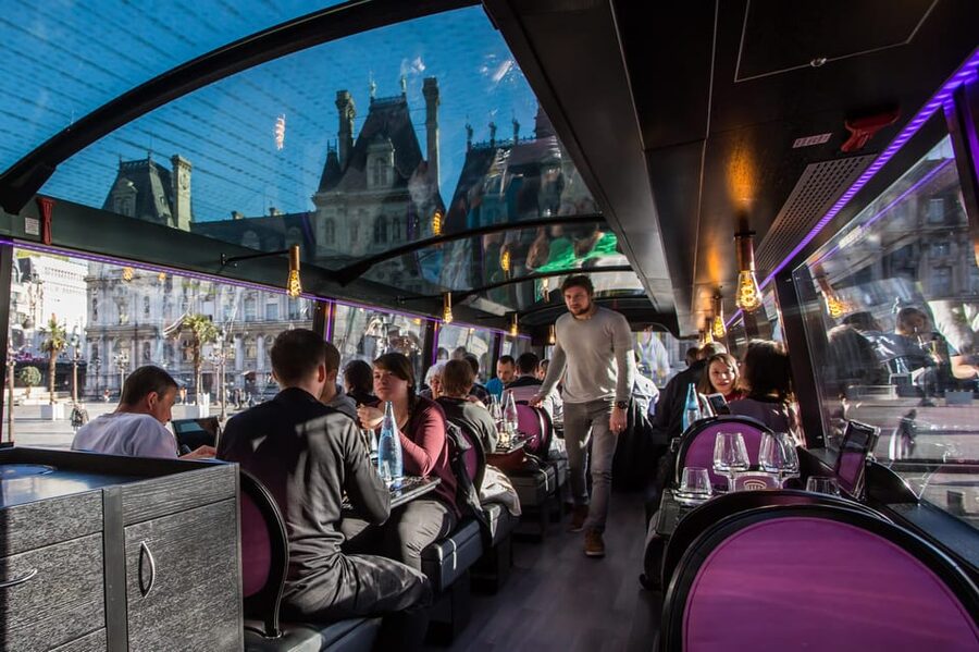 Bus Toqué Champs Elysées Tour w/ 3-Course Dinner & Champagne - Following the evening route from departure to return