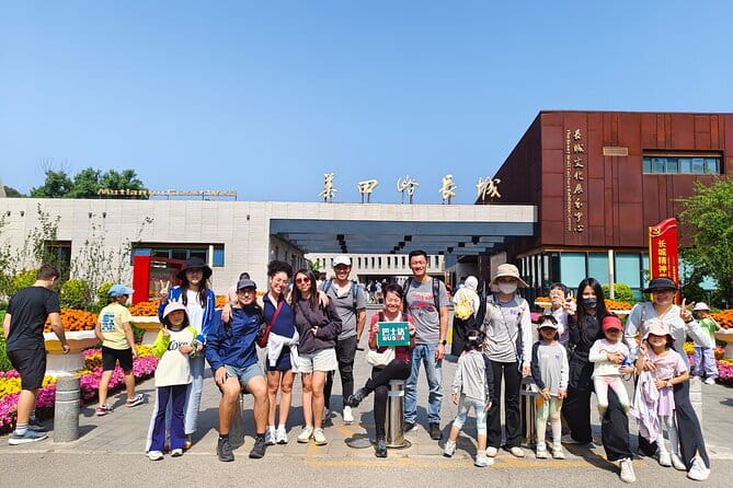 BusDa-Mutianyu Great Wall & Summer Palace Full-Day Group Tour - Four hours at the Mutianyu Great Wall