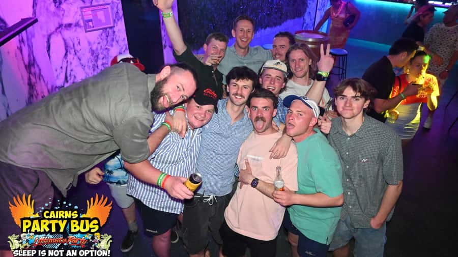 Cairns: Ultimate Party Bus with drinks included - Key points to know before booking