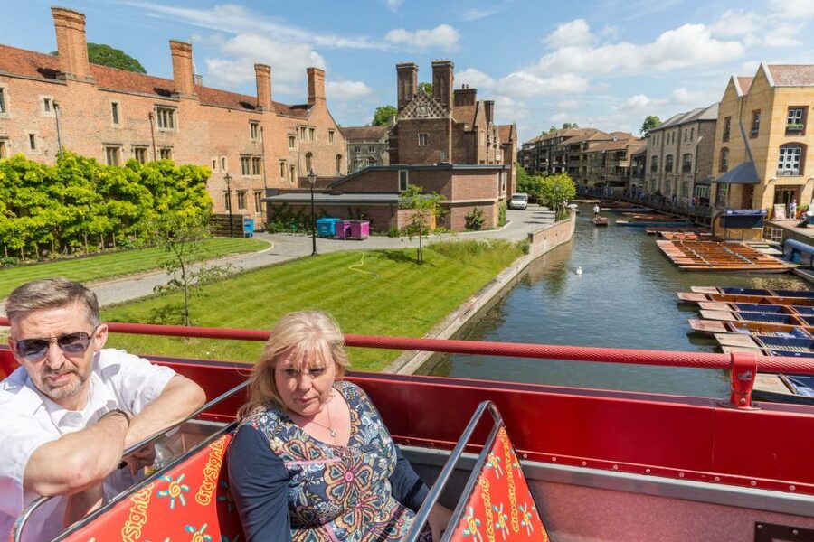 Cambridge: City Sightseeing Hop-On Hop-Off Bus Tour - Start with Silver Street and the River Cam