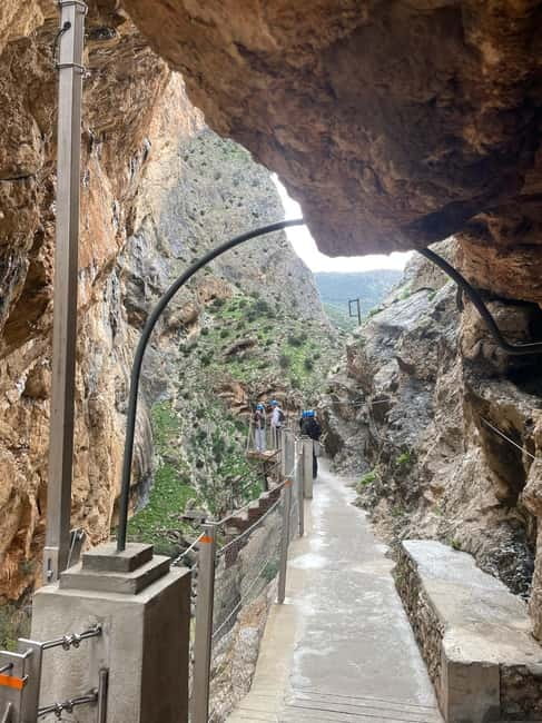 Caminito Del Rey From Málaga: Round-Trip Bus + Tour with Official Guide - Is the organization worth paying for?