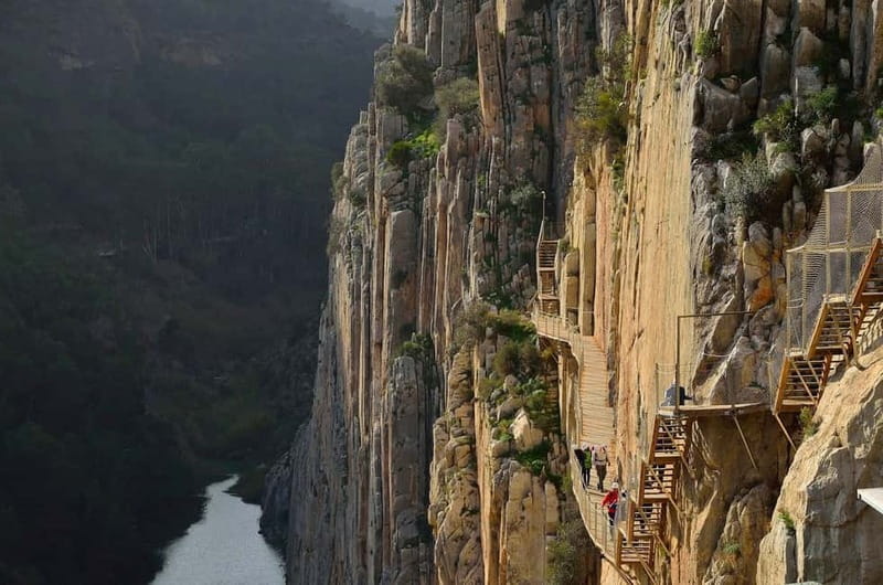 Caminito Del Rey From Málaga: Round-Trip Bus + Tour with Official Guide - The 55-minute ride to El Chorro
