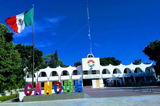 Cancun City Sightseeing and Shopping Tour on a Double Decker bus - The guide can make or break the day