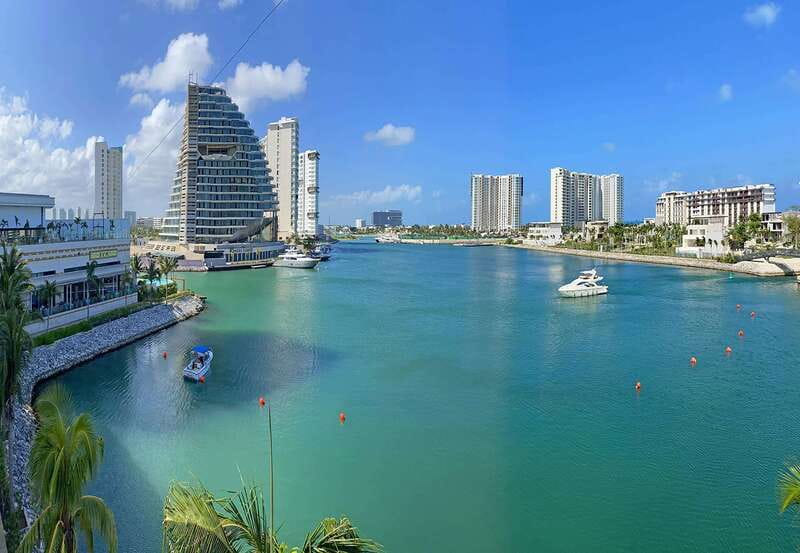Cancun: Hop-On-Hop-Off Sightseeing Bus Tour - Audio Commentary and the Onboard Ride