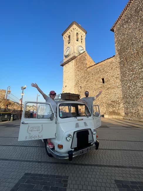 Cannes: City Tour in a Vintage Bus - Why the vintage bus changes the Cannes experience