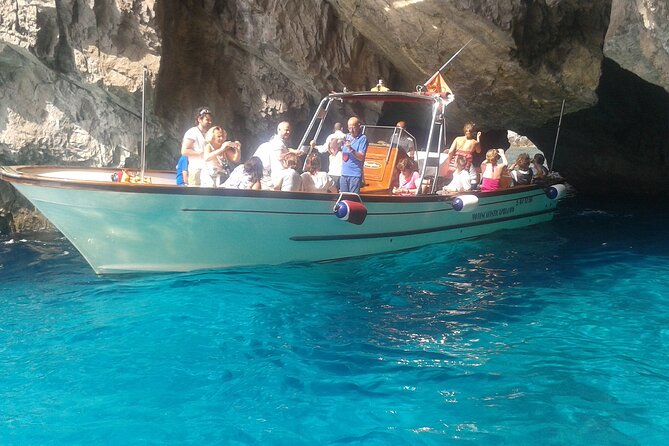 CAPRI - DIY Day Trip Package - BoatTour, BlueGrotto,Bus&Lunch - Picking up your tickets at Marina Grande