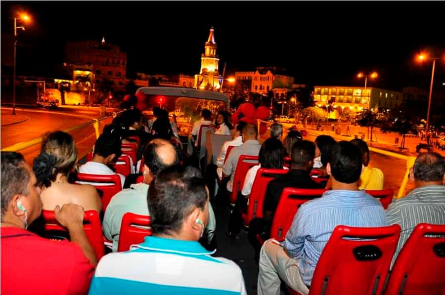 Cartagena: City Sightseeing Hop-On Hop-Off Bus Tour & Extras - Audio commentary and staff service