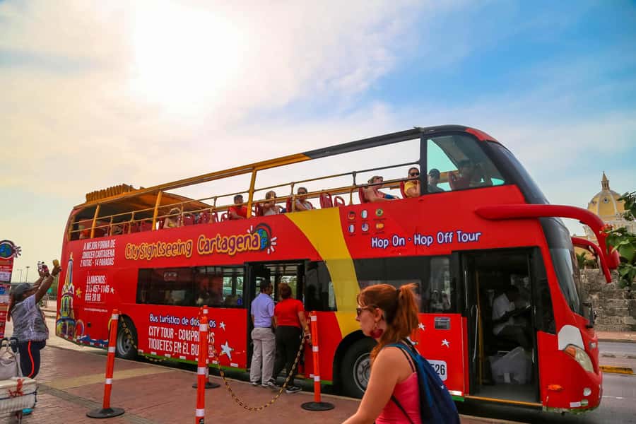 Cartagena: City Sightseeing Hop-On Hop-Off Bus Tour & Extras - The route from Muelle de la Bodeguita to the historic center