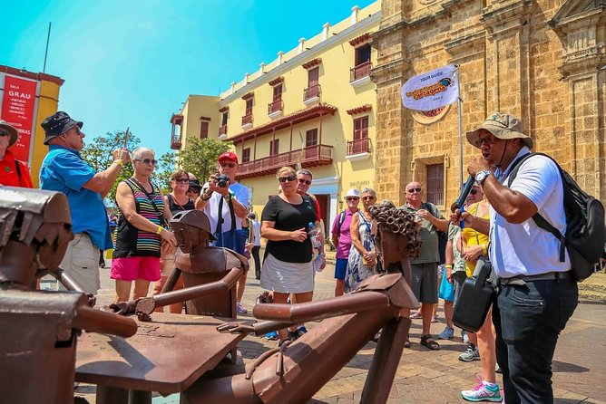 Cartagena: City Tour Hop On Hop Off - Bus Turistico de 2 pisos - Begin at Muelle de la Bodeguita