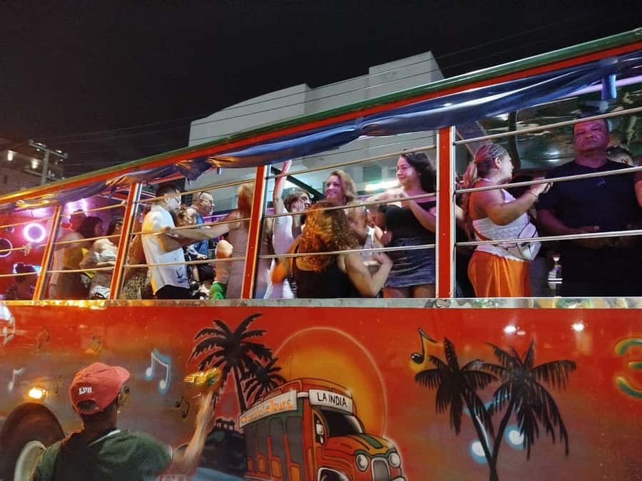 Cartagena: Party on a typical bus crossing the city - The Bay Views From Bocagrande to Castillogrande