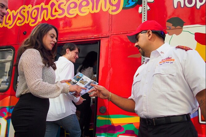 Celebrity Homes Tour & Hop-on Hop-off Bus Tour Package - Beverly Hills and the museum corridor