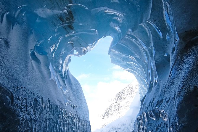 Chamonix & Mont Blanc Guided Day Trip with SkyView Panoramic bus - FAQ