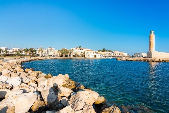 CHANIA RETHYMNON KOURNAS, full day professional guided coach tour - What the transport and group size mean