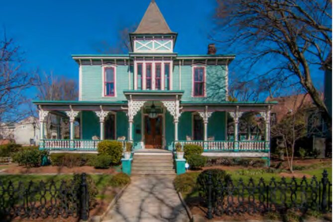 Charlotte's Premier Historical City Bus Tour - NASCAR, theaters, and the city’s public life