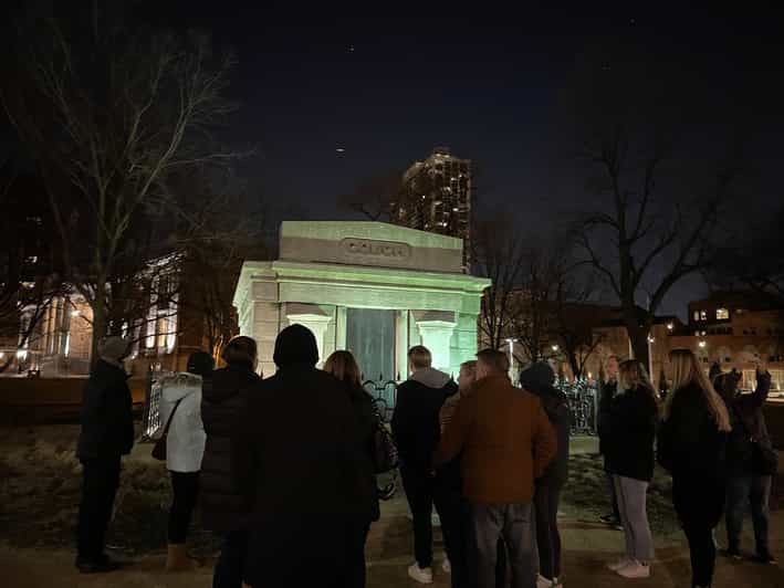 Chicago: Ghost Bus Tour of Haunted Locations - Why this bus tour works for curious visitors