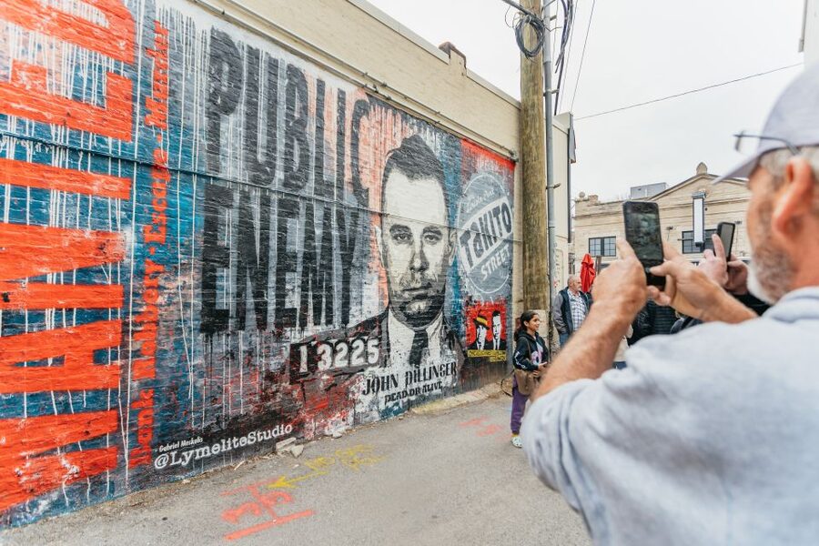 Chicago: Mob and Crime Bus Tour - Who should book this Chicago tour?
