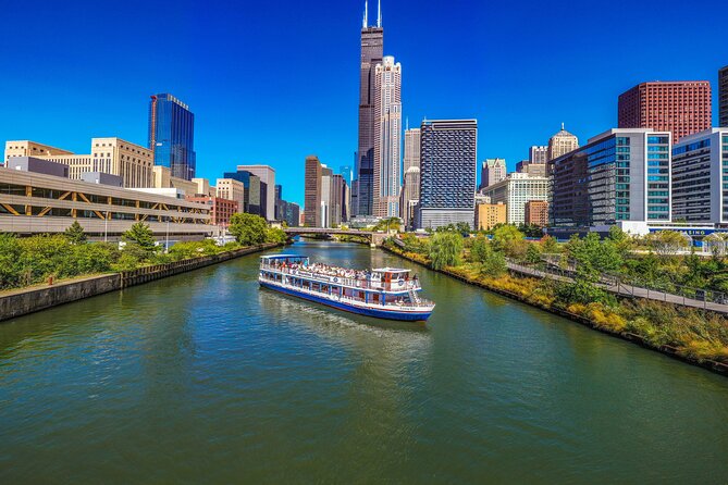 Chicago River Architecture Tour and Big Bus Hop-on Hop-off Tour - Who should book this Chicago combination