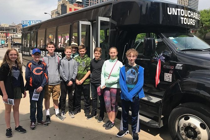 Chicago's Original Gangster Tour by Bus - Marie Jenko, Winnie, and the value of the guide