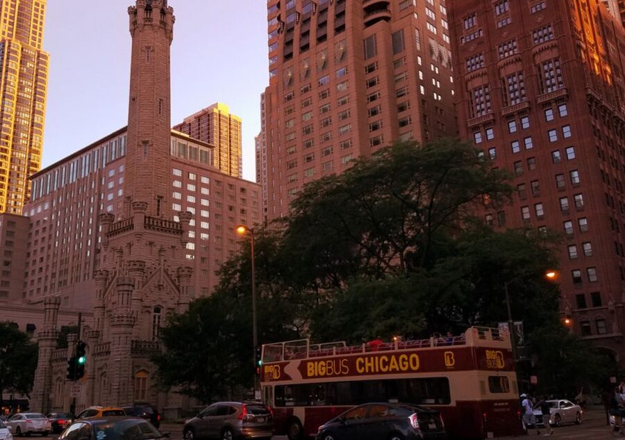Chicago: Sunset Tour by Open-top Bus with Live Guide - State Street and the changing face of downtown