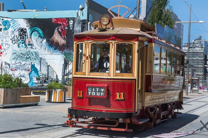 Christchurch Hop-On Hop-Off Tram - Museums and the Botanic Gardens
