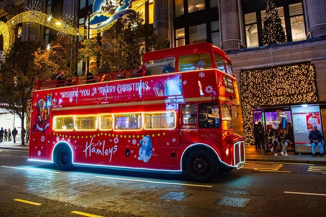 Christmas Lights Tour by Vintage Bus in London - Trafalgar Square and Norway’s annual Christmas tree