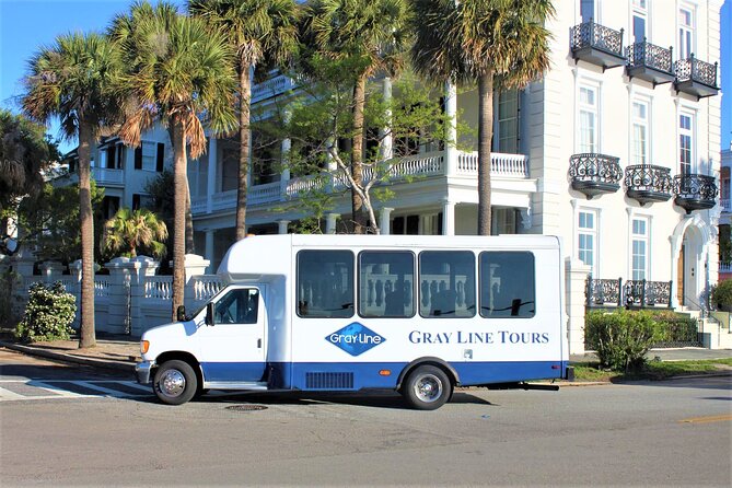 City Bus Tour with Charleston Museum Admission - The minibus ride and the guide’s role