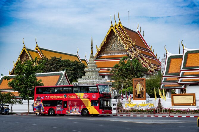 City Sightseeing Bangkok Hop-On Hop-Off Bus Tour - Wat Traimit and the road into Chinatown