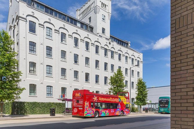 City Sightseeing Cambridge Hop-On Hop-Off Bus Tour - Why this bus works well in Cambridge