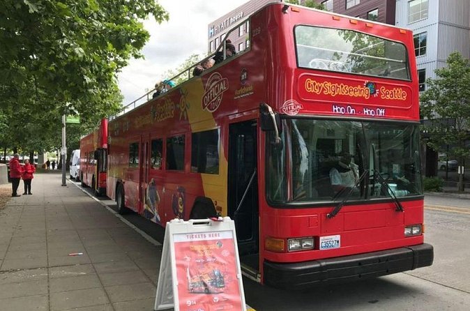 City Sightseeing Seattle HOHO Bus Tour + Bookable Extras - Westlake and the Amazon Spheres