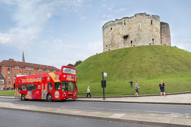 City Sightseeing York Hop-On Hop-Off Bus Tour - What this York bus tour is really good at