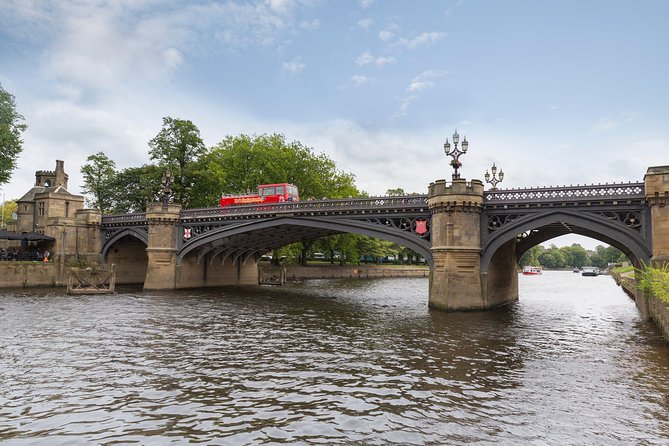 City Sightseeing York Hop-On Hop-Off Bus Tour - Commentary: live guide or recording?
