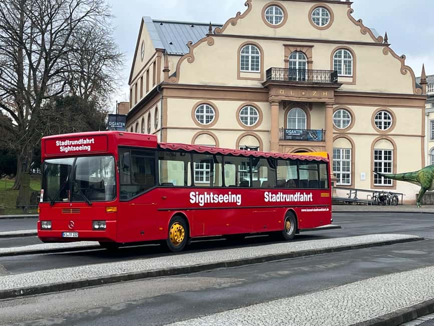 City tour / Sightseeing Kassel bus tour - The 30-minute break at the Hercules Monument