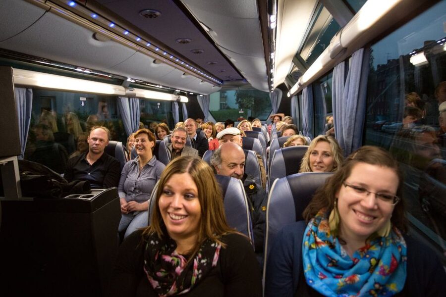 Cologne: 1.5-Hour Comedy Bus Tour - Booking details worth checking