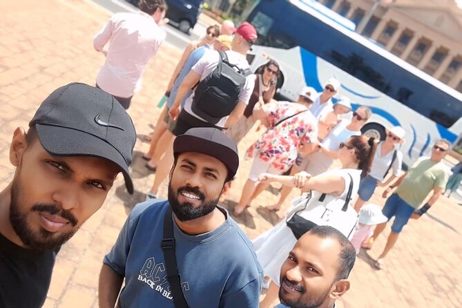 Colombo City Highlights Bus Tour - Colombo City Highlights at a Glance